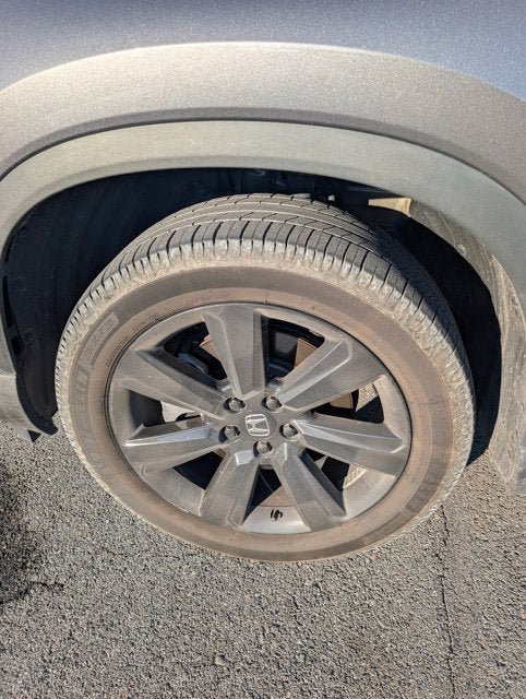 Used 2025 Honda Pilot Black Edition image 19