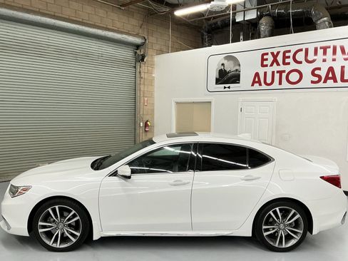 Used 2020 Acura TLX 3.5L Technology Pkg image 10