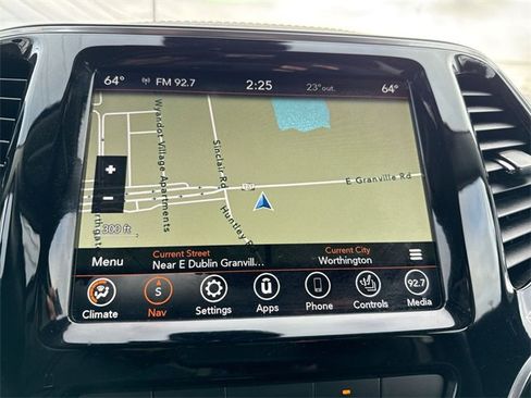 Used 2020 Jeep Cherokee Limited w/ Technology Group image 18