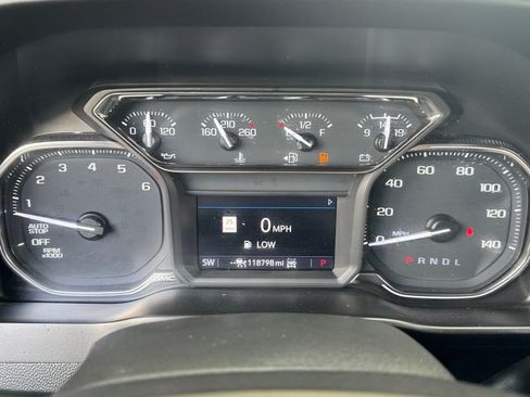 Used 2021 GMC Sierra 1500 AT4 w/ AT4 Value Package AWD/4WD image 9