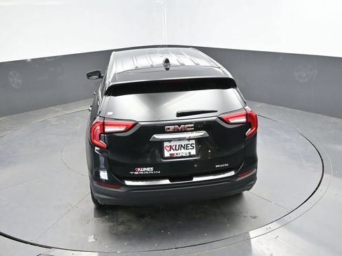 Used 2024 GMC Terrain SLE AWD/4WD image 30