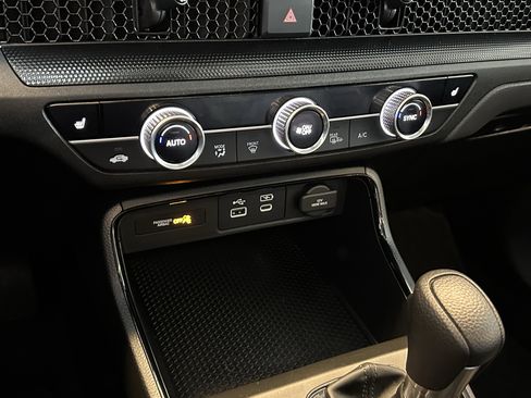 Used 2024 Honda CR-V EX image 13