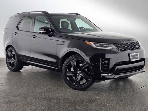 Used 2025 Land Rover Discovery Dynamic SE image 7