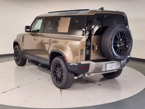 Used 2026 Land Rover Defender 110 S AWD/4WD image 6