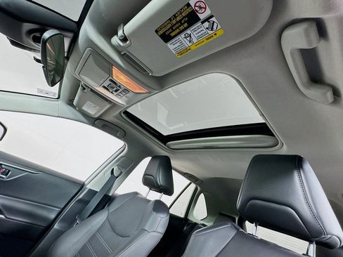 Certified 2021 Toyota RAV4 XLE Premium image 18