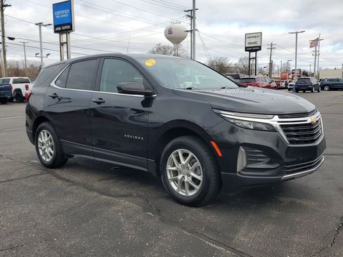 Used 2023 Chevrolet Equinox LT w/ LPO, Floor Liner Package AWD/4WD image 2