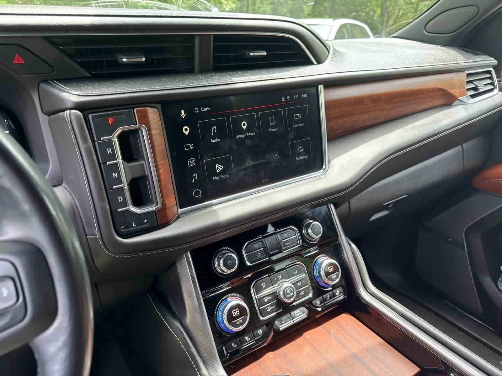 Used 2023 GMC Yukon XL Denali Ultimate AWD/4WD image 24