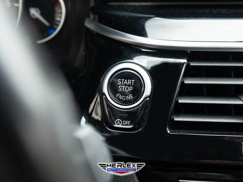 Used 2018 BMW M550i xDrive xDrive w/ Driving Assistance Package image 33