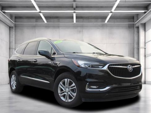 Used 2020 Buick Enclave Essence w/ Sound and Sites Package image 1