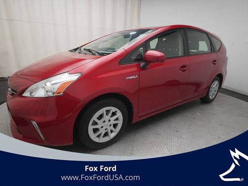 Used 2014 Toyota Prius V Two FWD image 1