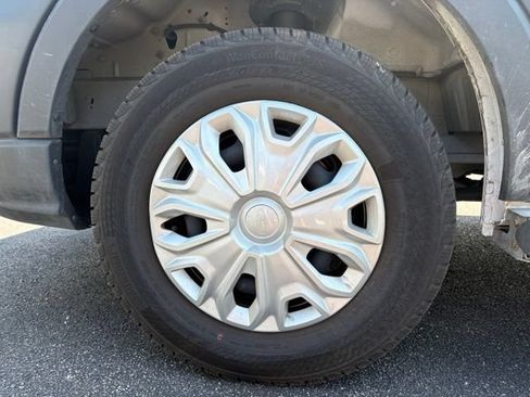 Used 2025 Ford Transit 250 Low Roof w/ Exterior Upgrade Package RWD image 17
