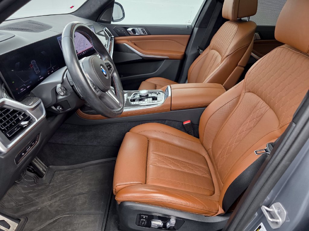 Certified 2024 BMW X7 M60i w/ Executive Package AWD/4WD image 9