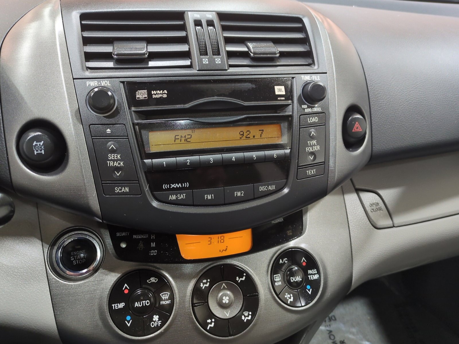 Used 2011 Toyota RAV4 Limited w/ Limited Extra Value Pkg AWD/4WD image 24