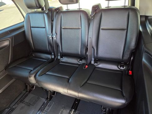 Used 2021 Mercedes-Benz Metris Passenger image 8