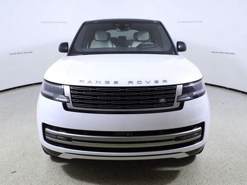 Used 2024 Land Rover Range Rover Long Wheelbase SE image 2