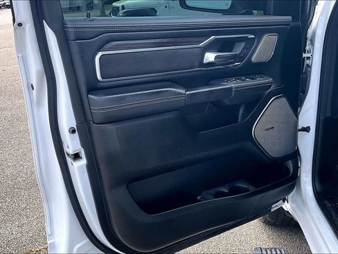 Used 2025 RAM 1500 Laramie AWD/4WD image 22