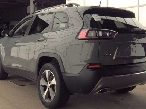 Used 2022 Jeep Cherokee Limited image 3