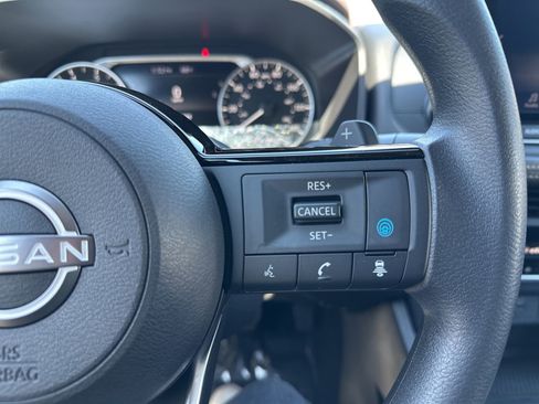 Used 2023 Nissan Rogue SV AWD/4WD image 41