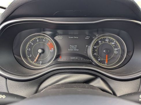 Used 2021 Jeep Cherokee Limited AWD/4WD image 20