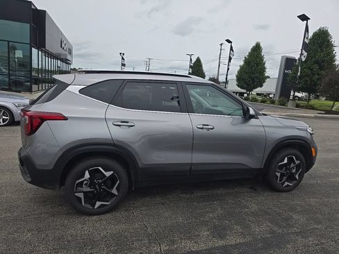 Certified 2026 Kia Seltos EX AWD/4WD image 9