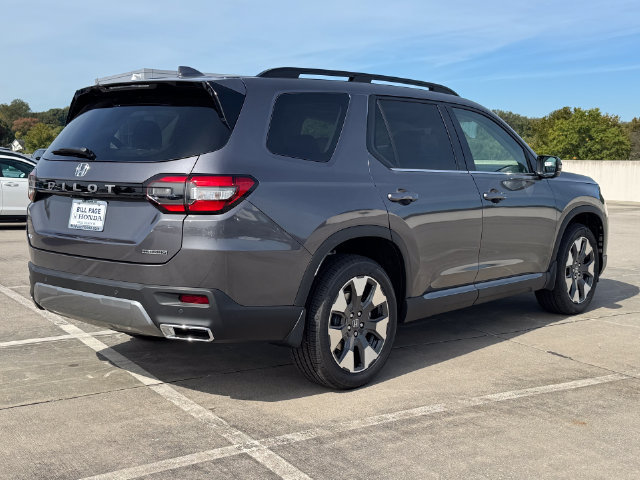 New 2026 Honda Pilot Touring image 6