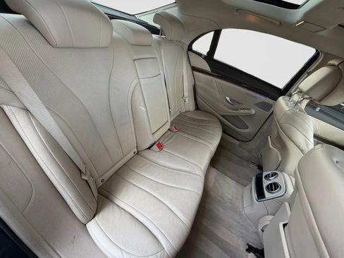 Used 2014 Mercedes-Benz S 550 Sedan image 16