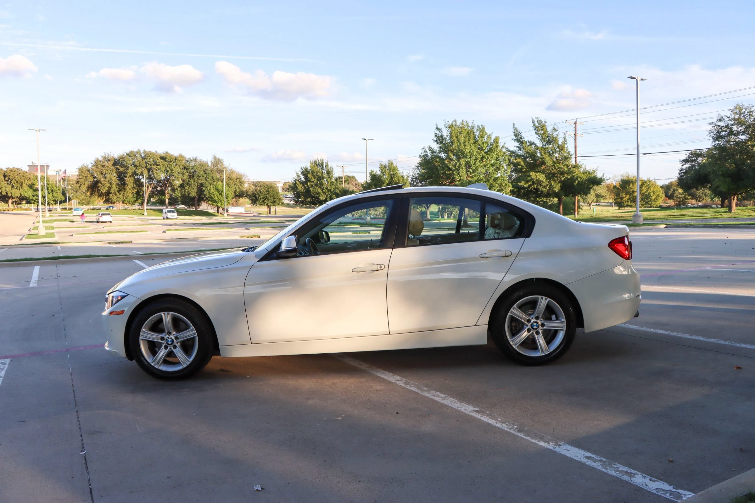 Used 2013 BMW 328i Sedan RWD image 4