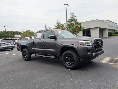 Used 2023 Toyota Tacoma SR RWD image 2