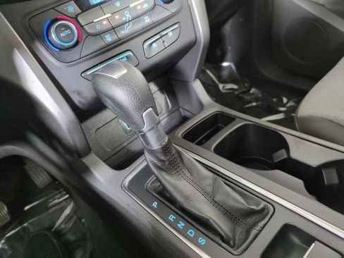 Used 2017 Ford Escape SE FWD image 24