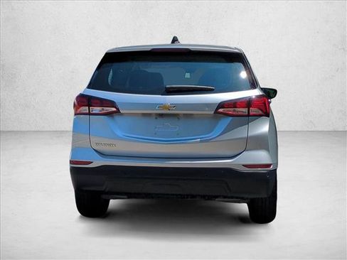 Used 2022 Chevrolet Equinox LS w/ Driver Confidence II Package FWD image 7