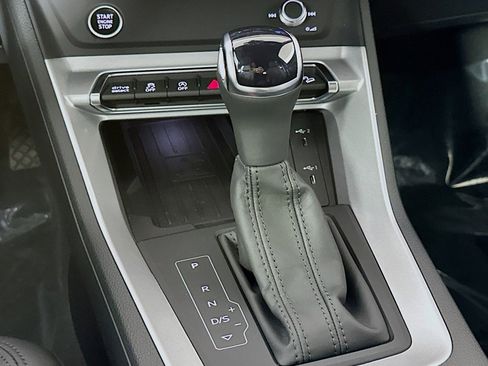 New 2025 Audi Q3 2.0T Premium image 7