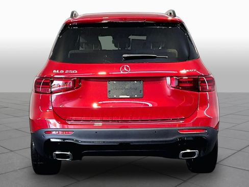 New 2026 Mercedes-Benz GLB 250 4MATIC image 4