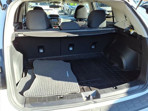 Used 2018 Subaru Crosstrek 2.0i Premium image 11