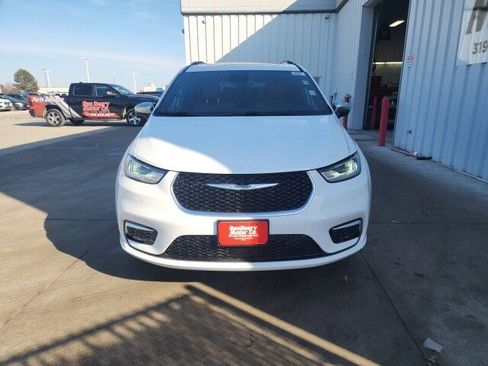 New 2026 Chrysler Pacifica Pinnacle image 20