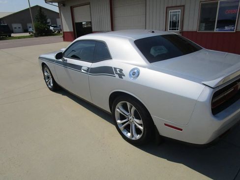 Used 2022 Dodge Challenger R/T RWD image 12
