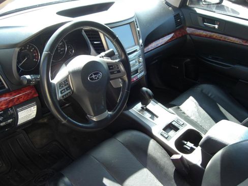 Used 2012 Subaru Legacy 2.5i Limited image 7