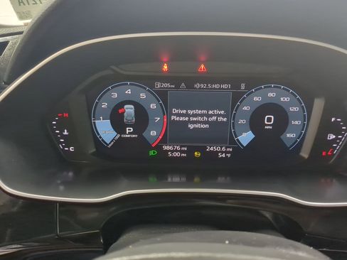 Used 2022 Audi Q3 2.0T Premium w/ Convenience Package image 12