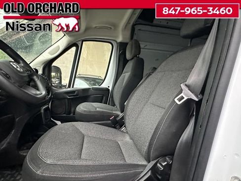 Used 2025 RAM ProMaster 2500 w/ Convenience Group FWD image 8