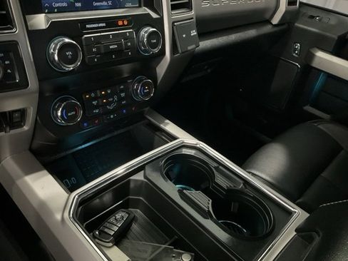 Used 2020 Ford F250 Lariat w/ Lariat Ultimate Package image 12