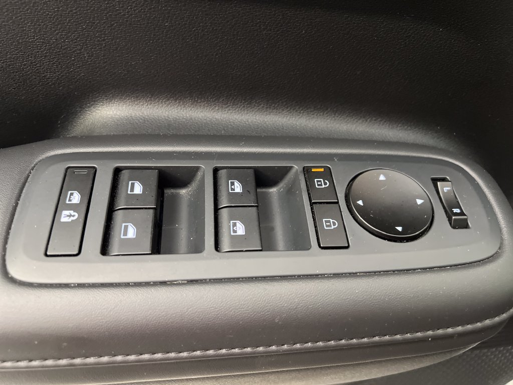 Used 2026 Hyundai Santa Fe SEL AWD/4WD image 15