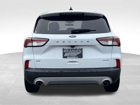 Used 2022 Ford Escape SE image 6