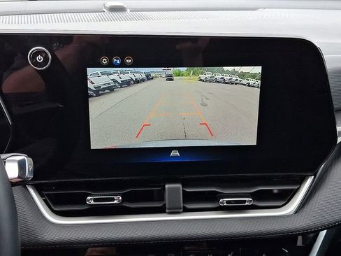 Used 2025 Chevrolet Equinox LT AWD/4WD image 18