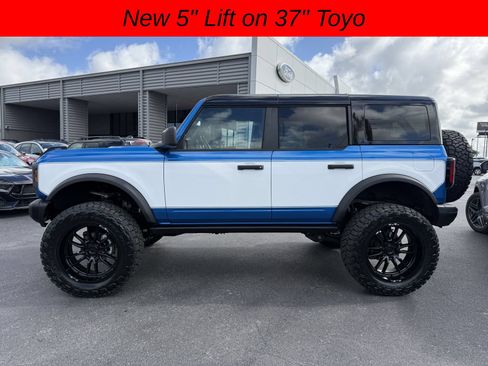 Used 2025 Ford Bronco Badlands AWD/4WD image 8