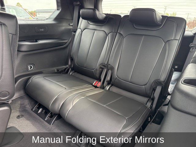 Used 2026 Jeep Grand Cherokee L Limited AWD/4WD image 30
