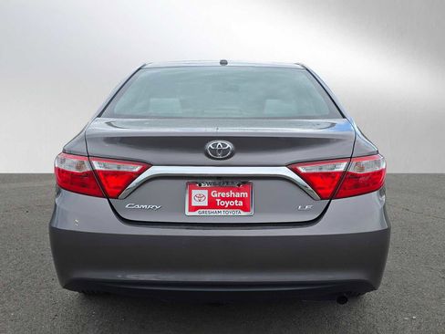 Used 2017 Toyota Camry LE FWD image 5