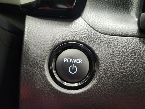 Used 2025 Toyota Camry SE image 53