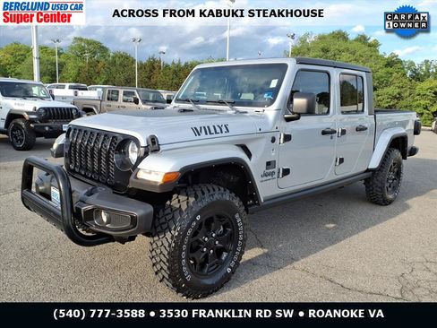Used 2022 Jeep Gladiator Sport AWD/4WD image 1