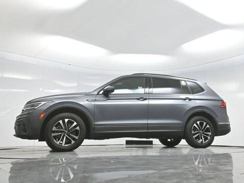 Used 2022 Volkswagen Tiguan S FWD image 7