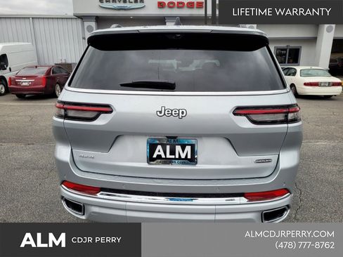 New 2025 Jeep Grand Cherokee L Overland w/ Luxury Tech Group IV AWD/4WD image 11