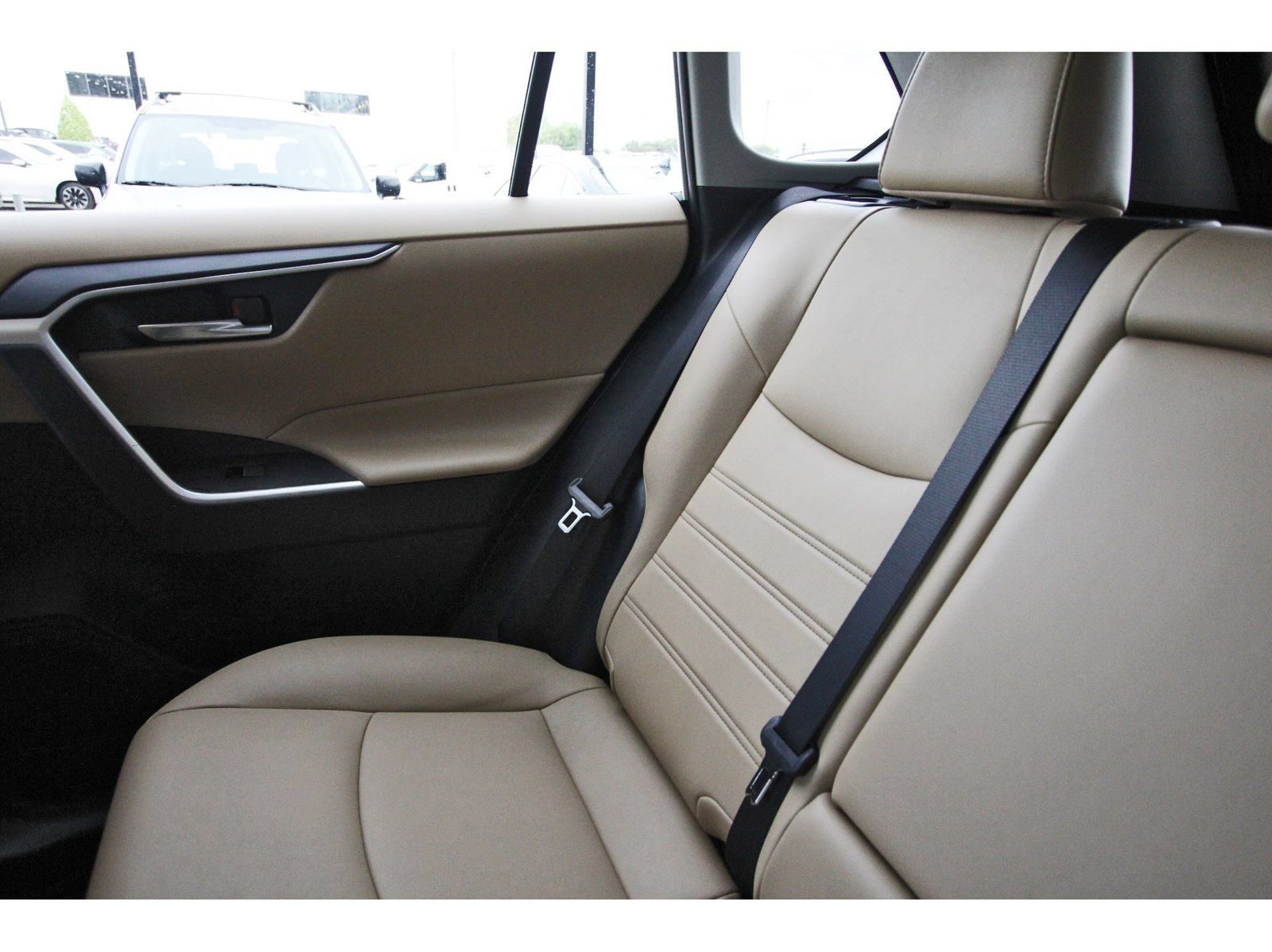 Used 2024 Toyota RAV4 XLE Premium FWD image 13